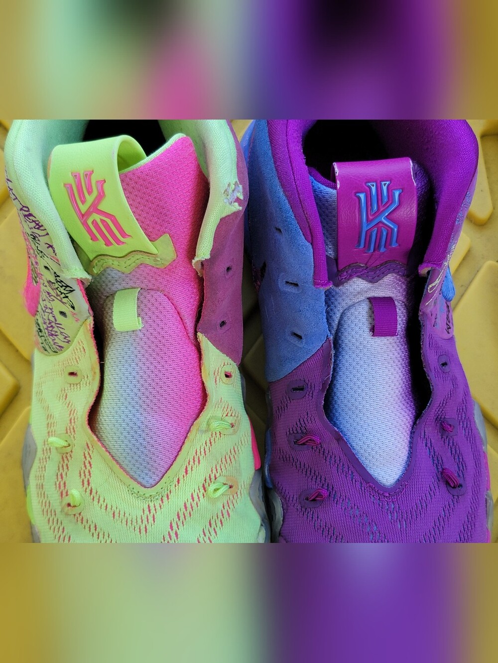 Nike Kyrie 4 "Confetti" sneakers Sz 10 RARE DEADSTOCK